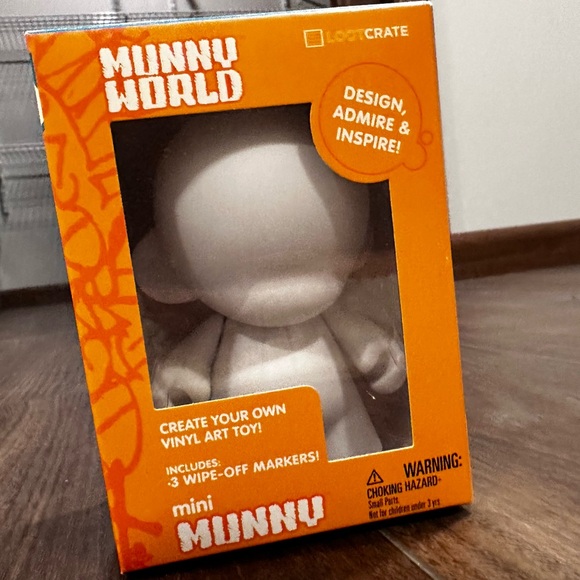 Munny World DIY Customizable Blank Art Toys by Kidrobot - Picture 1 of 4